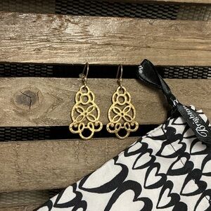 Brighton great shape rare gold filigree hammered dangle French wire earrings